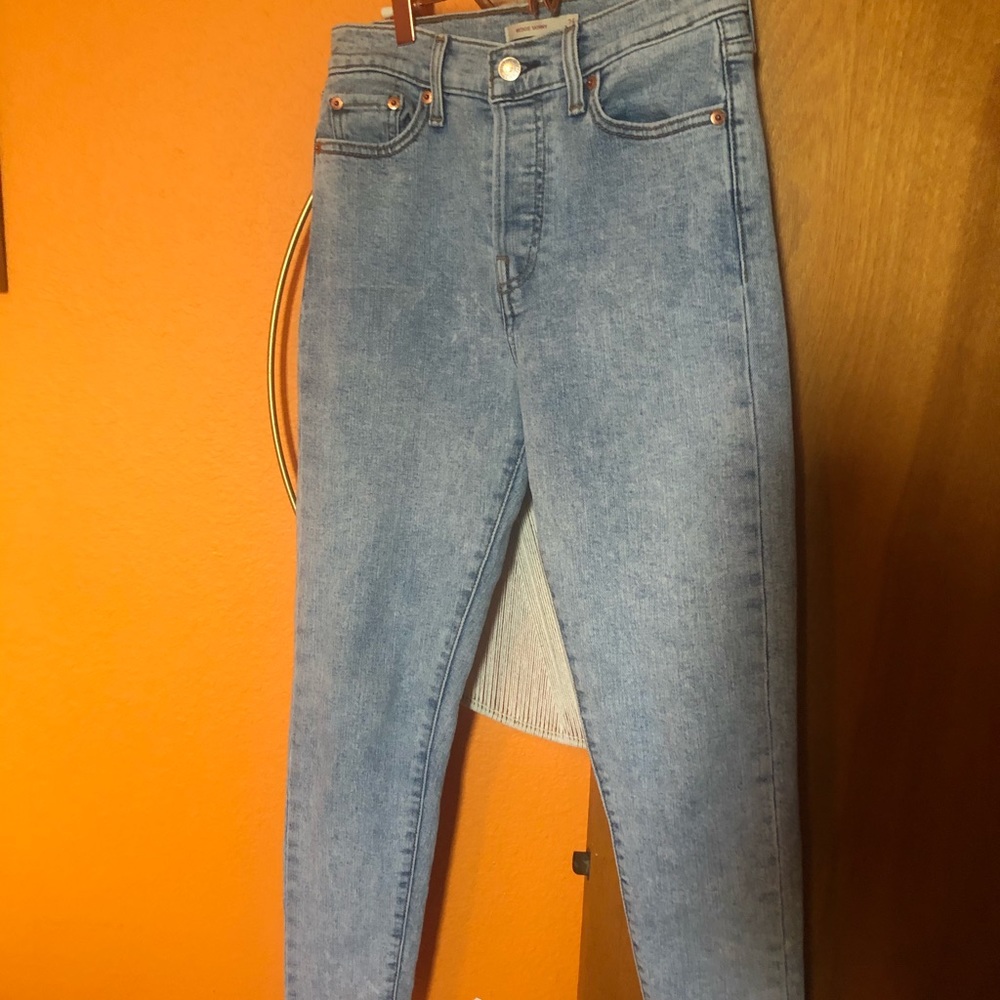 Levi’s wedgie skinny jeans